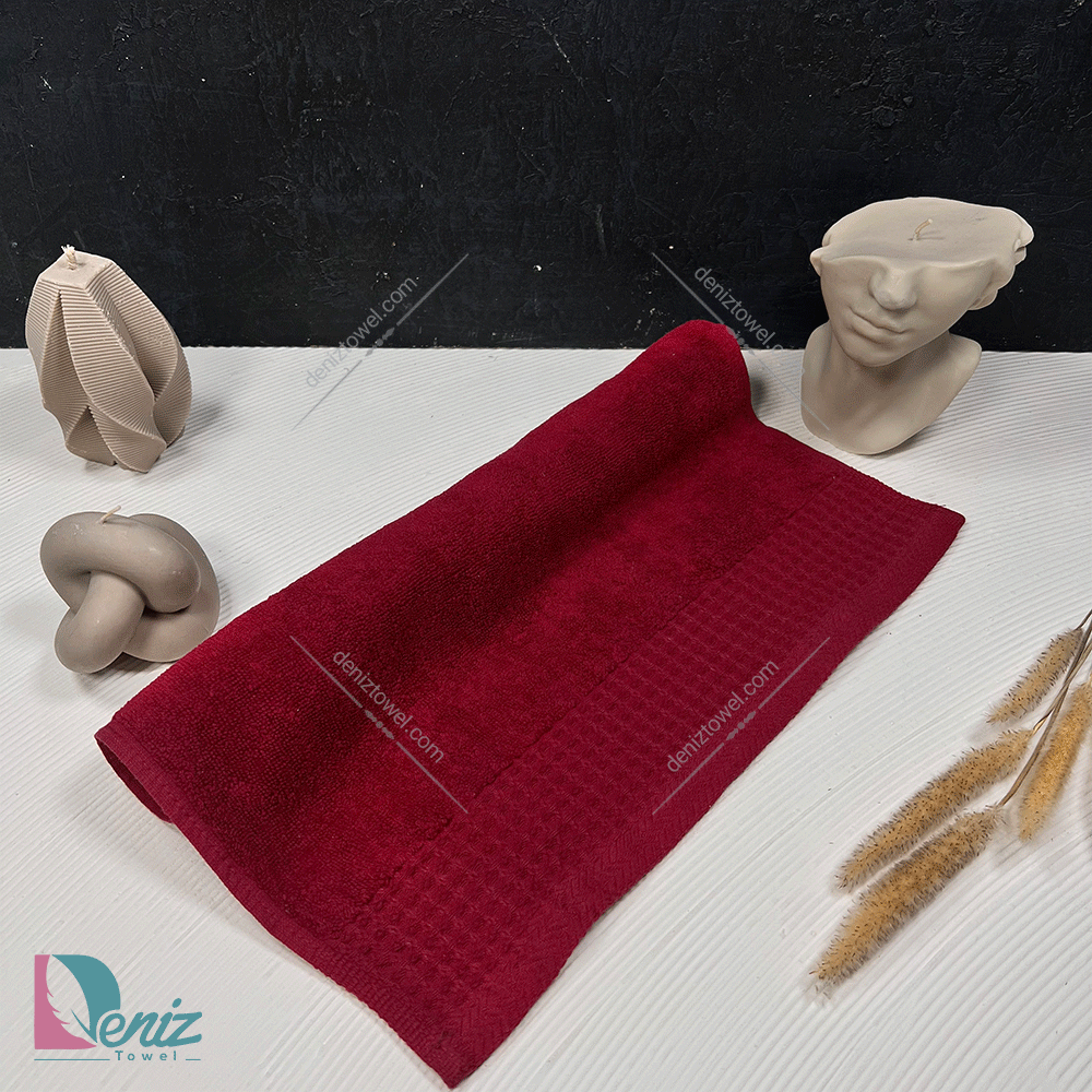 حوله دستی طرح هاروتس رنگ زرشکی