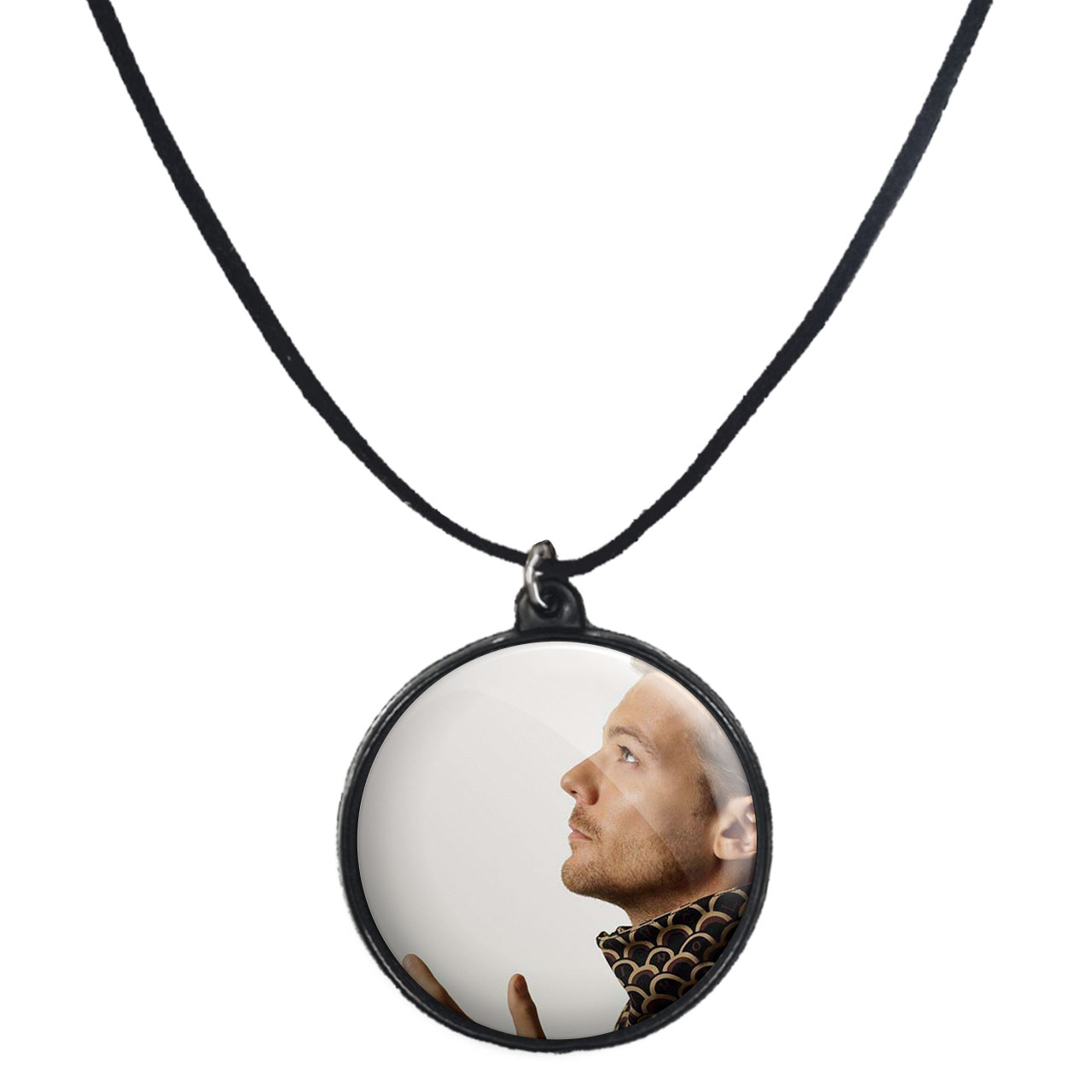 گردنبند پرمانه طرح One Direction کد pmb.13702 مدل دو طرفه