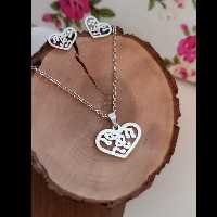 نیم ست نقره ای رنگ ثابت طرح قلب نوت(کد999)