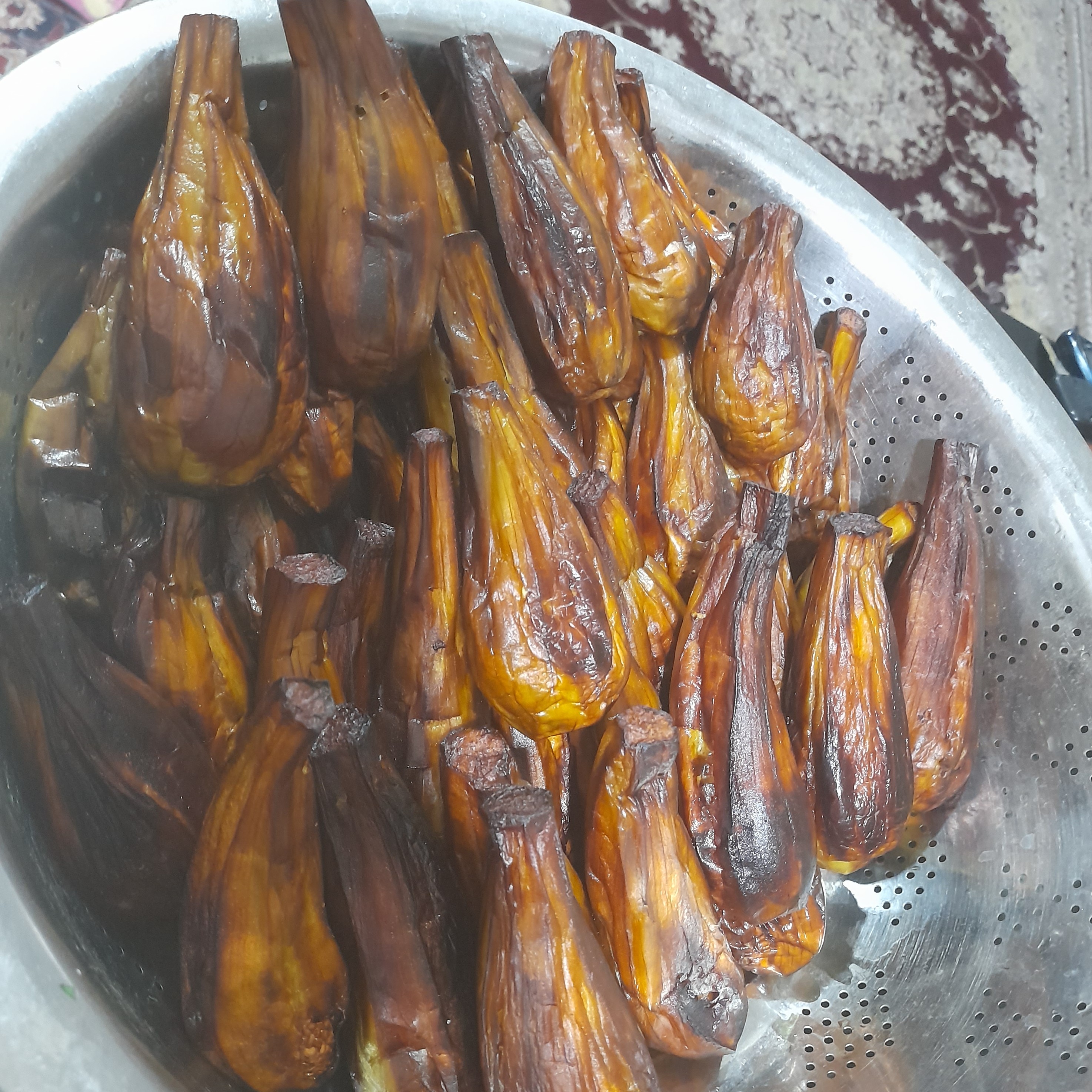بادمجان قلمی سرخ شده خانگی تازه وارگانیک طبق شمابصورت تازه آماده میشه