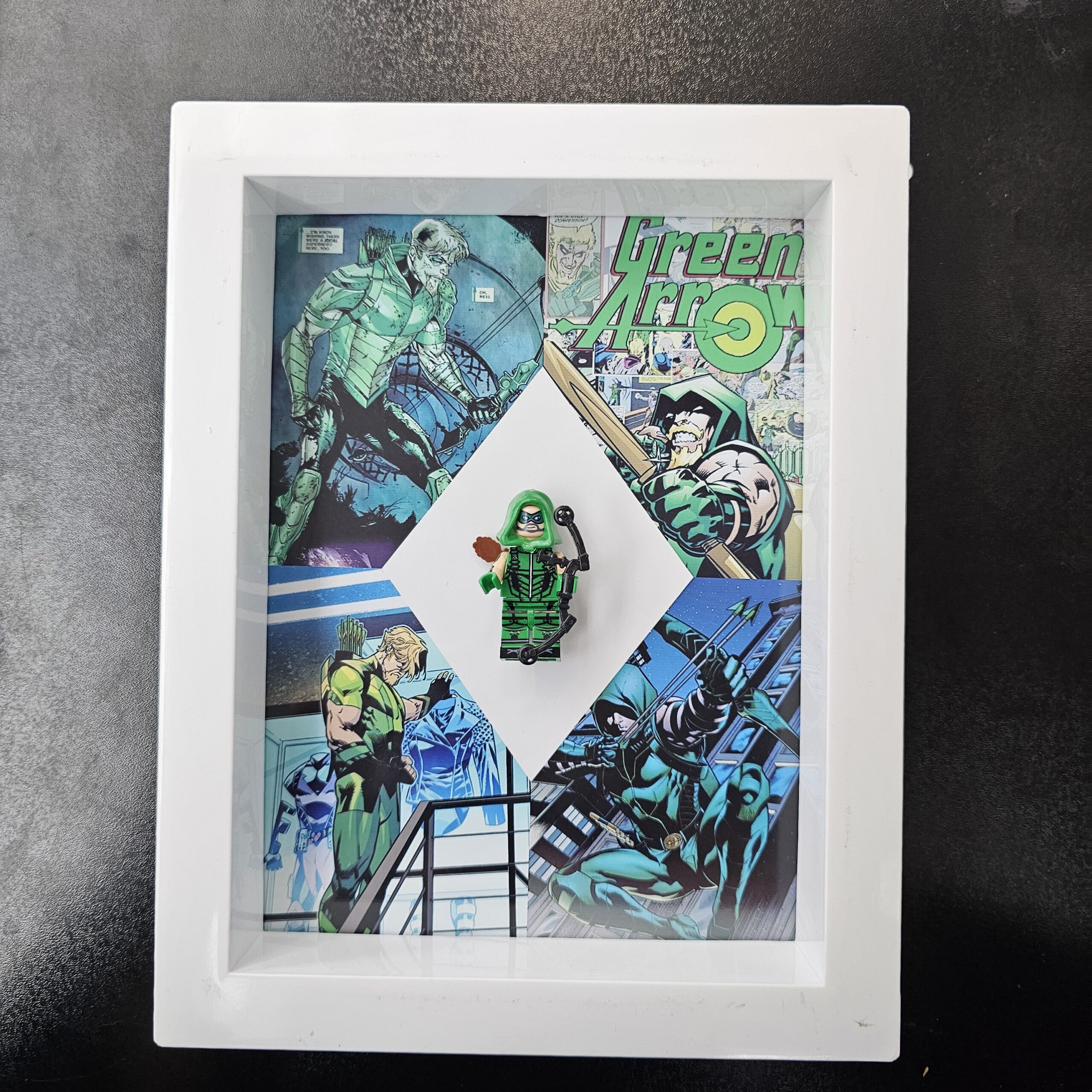 تابلو لگو arrow