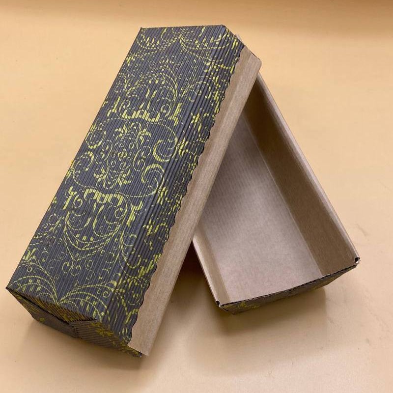 
قالب کیک صبحانه کاغذی متوسط کیکس ( پک پنج عددی)
سایز   22در 9 سانت
ارتفاع  5 سانت  