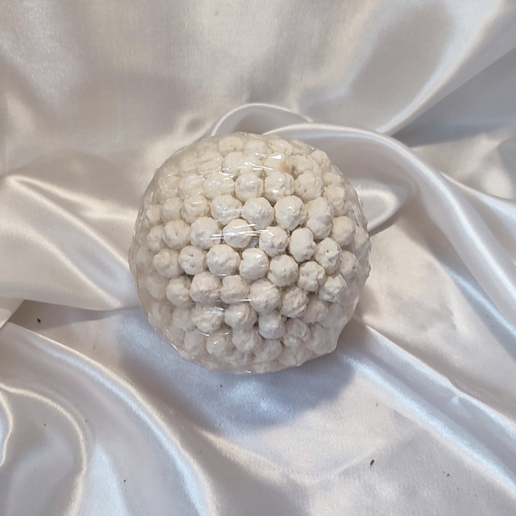 نقل توپی کوچک تزئینی