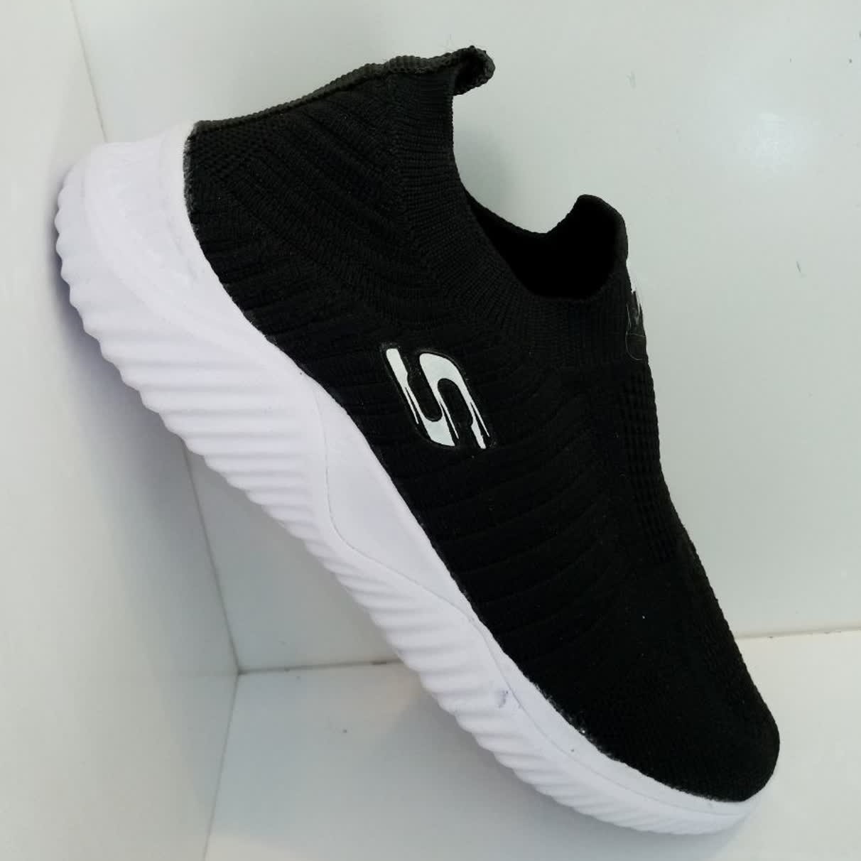 کفش اسکیچرز جورابی