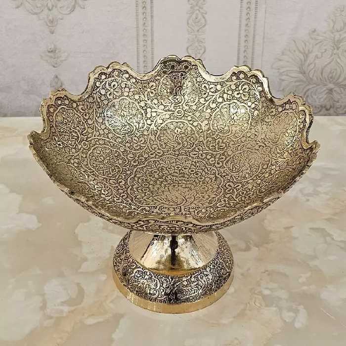 کاسه برنزی هندی مدل طاووس لبه قلعه 8 اینچ کد 3828 ( آجیل خوری برنجی هندی )