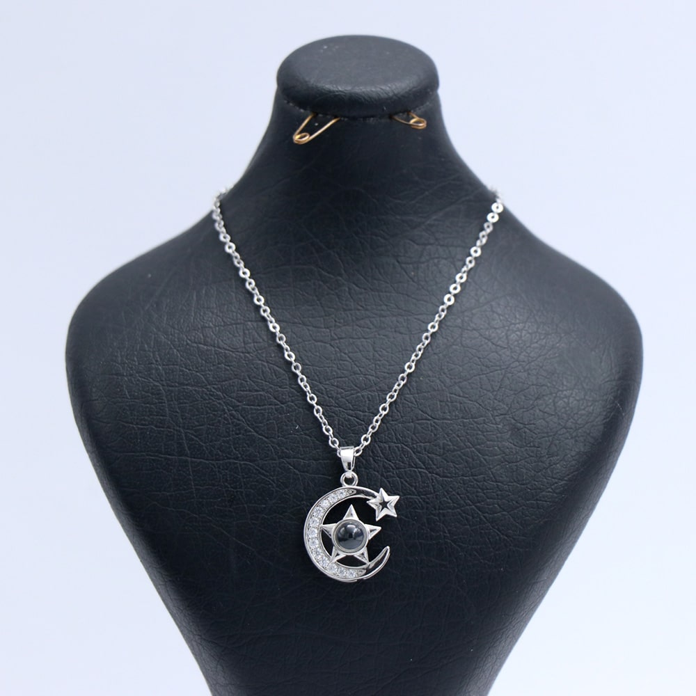 گردنبند دخترانه نقره ای LOVE طرح ماه و ستاره نگینی 73919