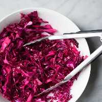 ترشی کلم قرمز(محتوی کلم قرمز،سرکه خونگی،ادویه  مخصوص)