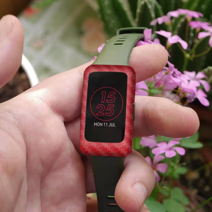 برچسب ماهوت طرح Red-Fiber مناسب برای ساعت هوشمند هوآوی Band 7