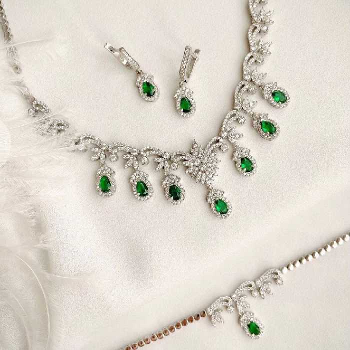 سرویس نقره طرح زمرد،عیار925،وزن38،بسیار زیبا و با کیفیت