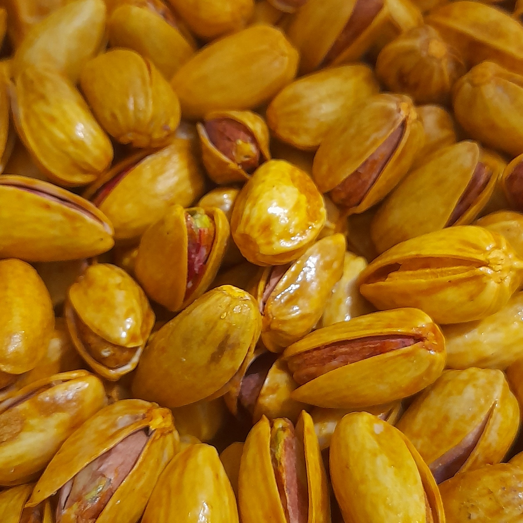 پسته اکبری