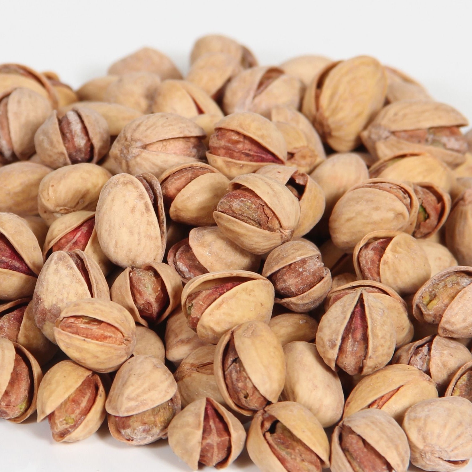 پسته فندقی شور درجه یک. 1000گرم ارسال رایگان.