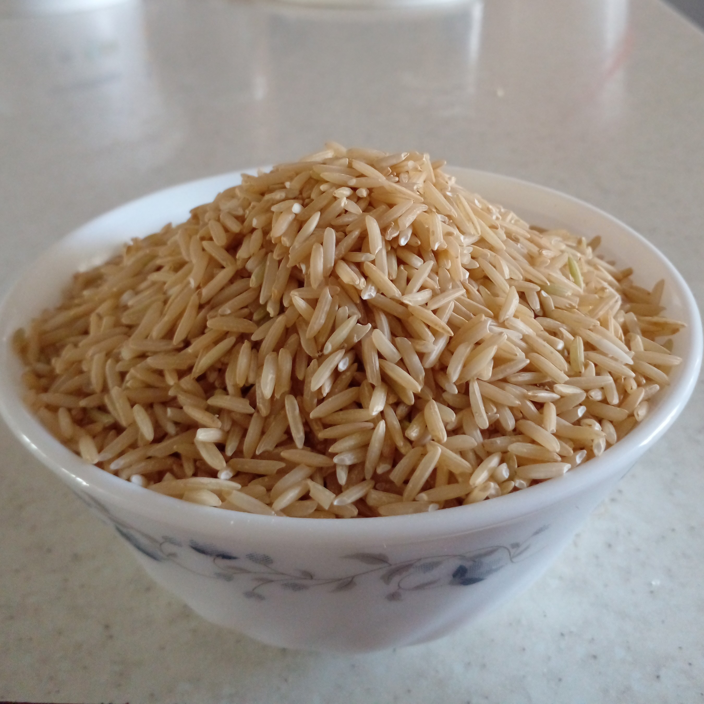 برنج قهوه ای 1000گرمی پاک شده میانه ارگانیک با طعم عالی 