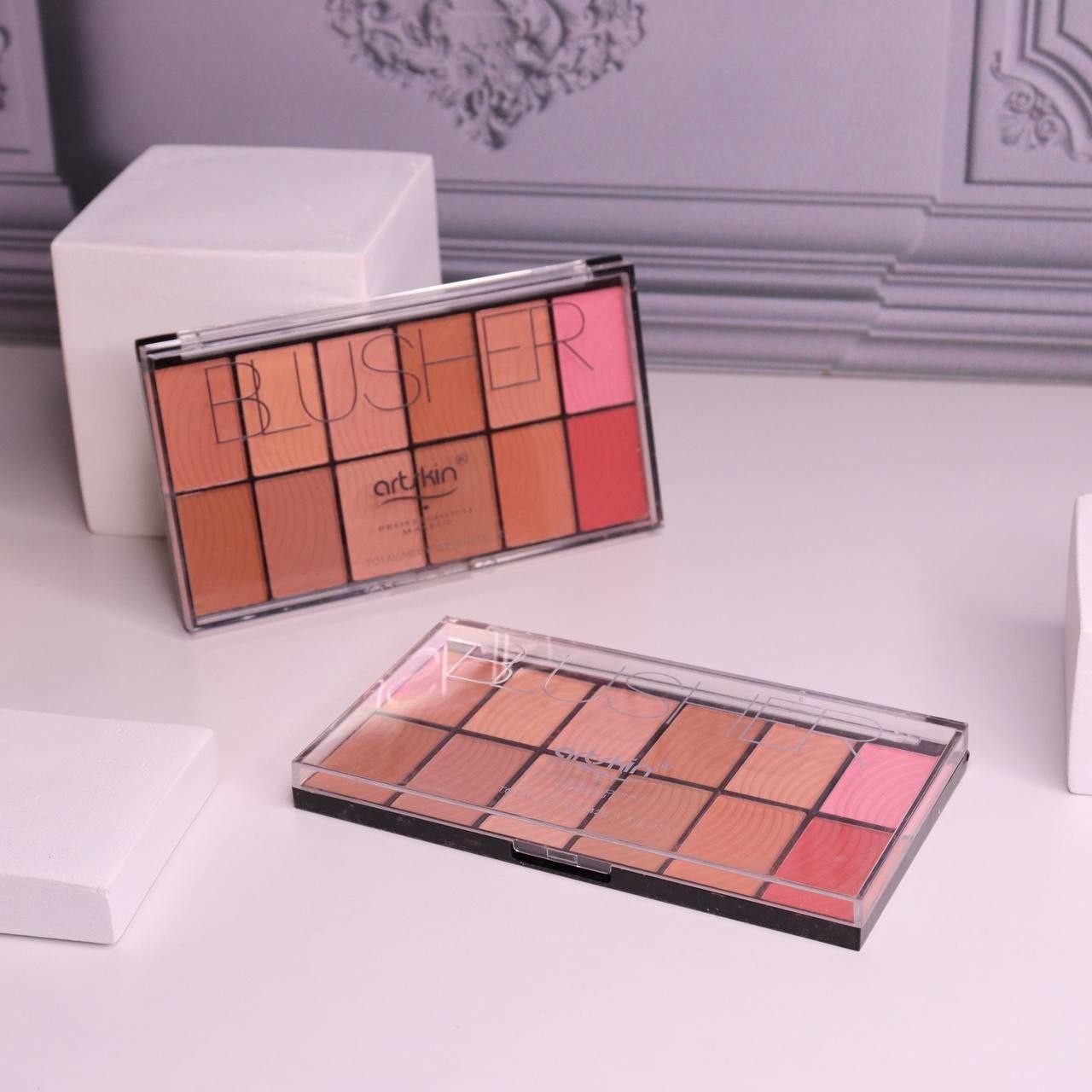 پالت رژگونه 12 رنگ آرت اسکین 
تنوع عالی رنگبندی
در 12 رنگ
کیفیت عالی