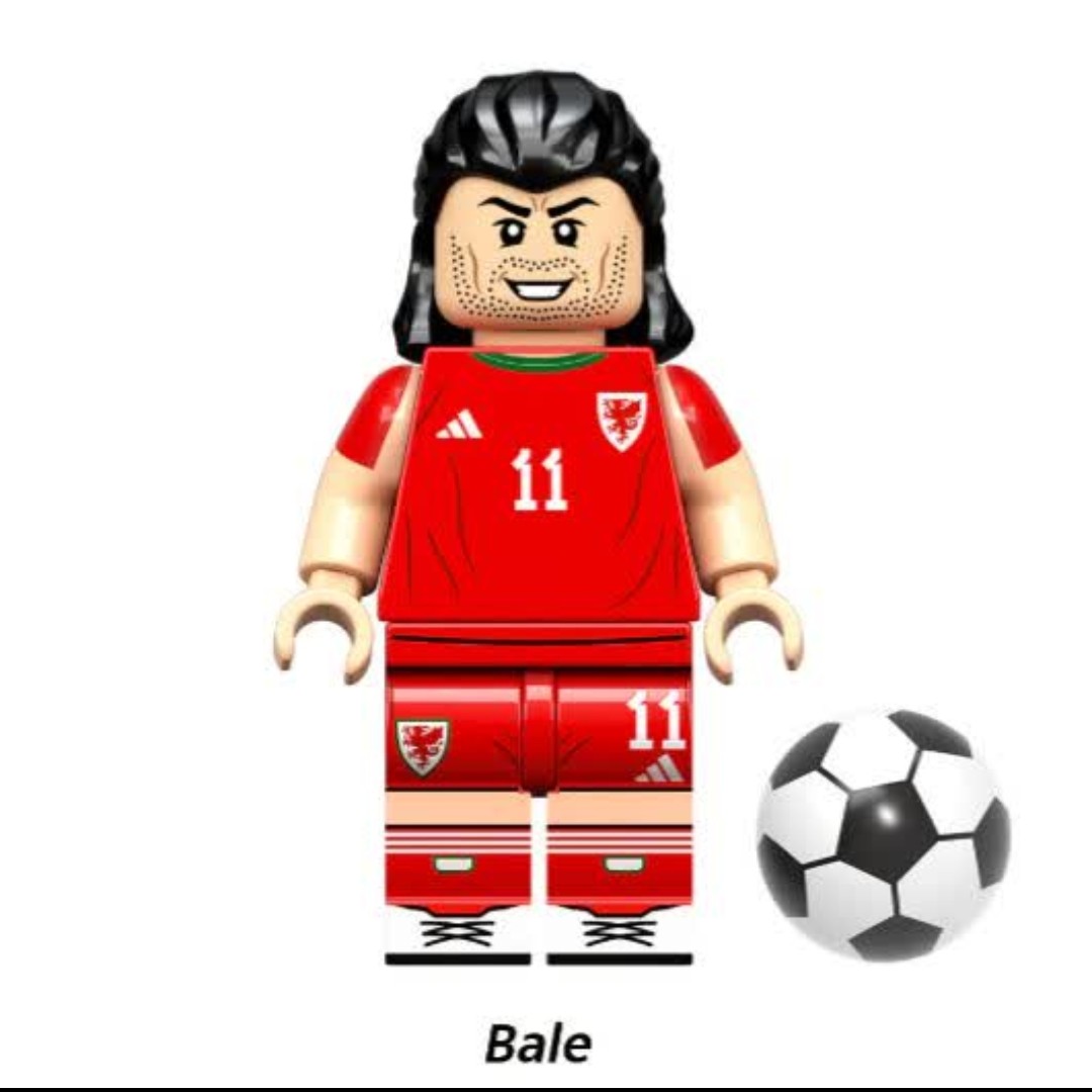 لگو گرت بیل با توپ لگویی سری فوتبالی