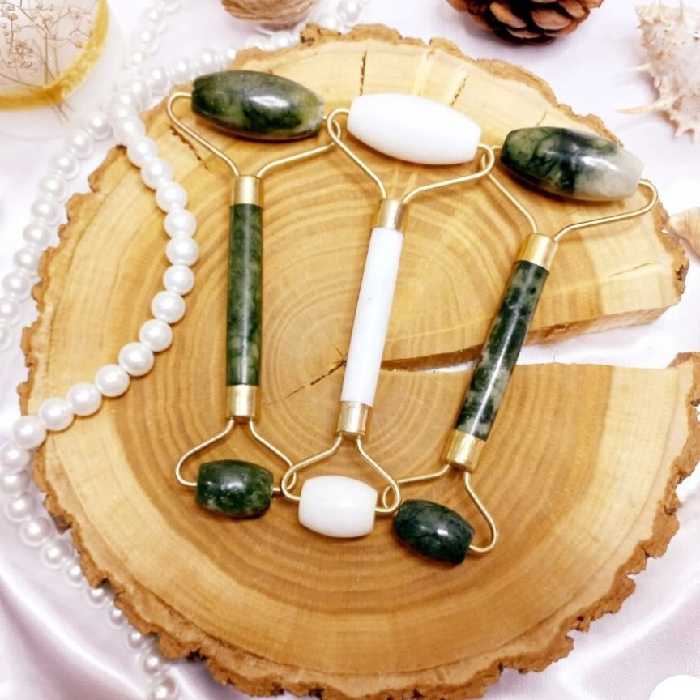 ماساژور صورت جیدرولر jade Roller جعبه دار 

