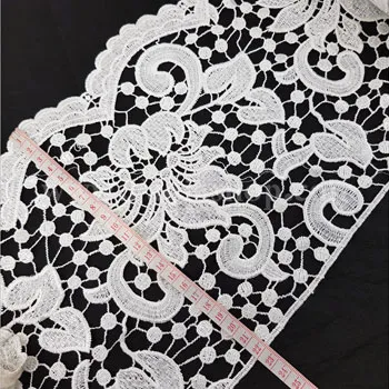 تور گیپور پهن سفید 14 یاردی