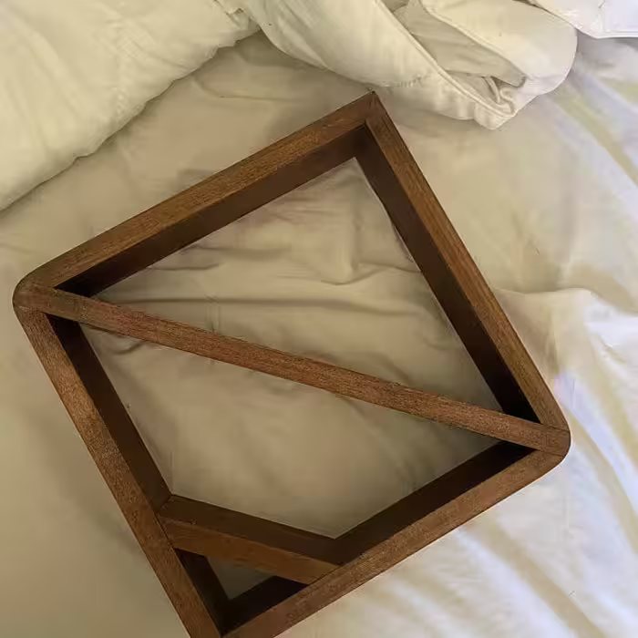 طبقه دیواری مدل napy