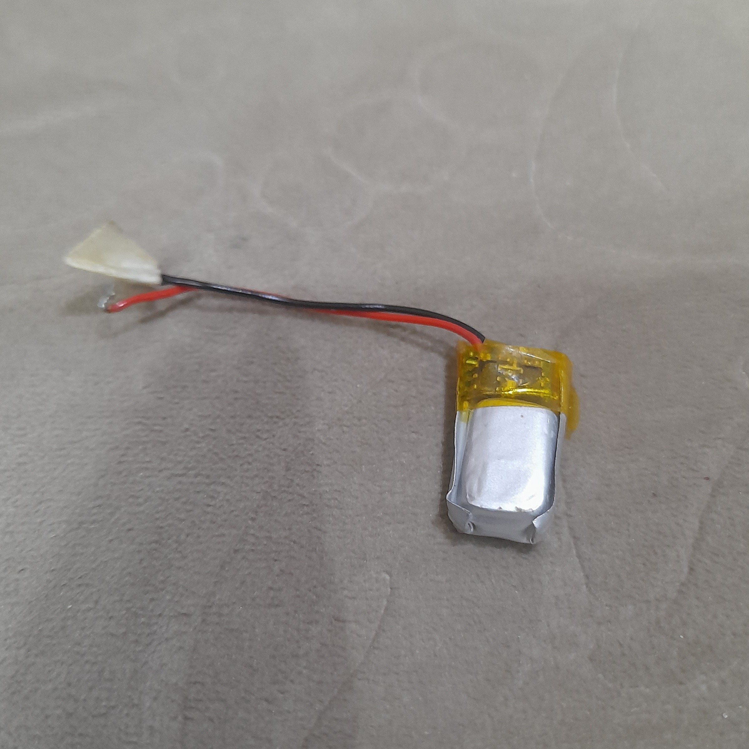 باتری شارژی لیتیوم باطری 120 میلی امپری 3.7 ولت litium 120mAh هندزفری بلوتوثی هدفون اسباب بازی 3.7v