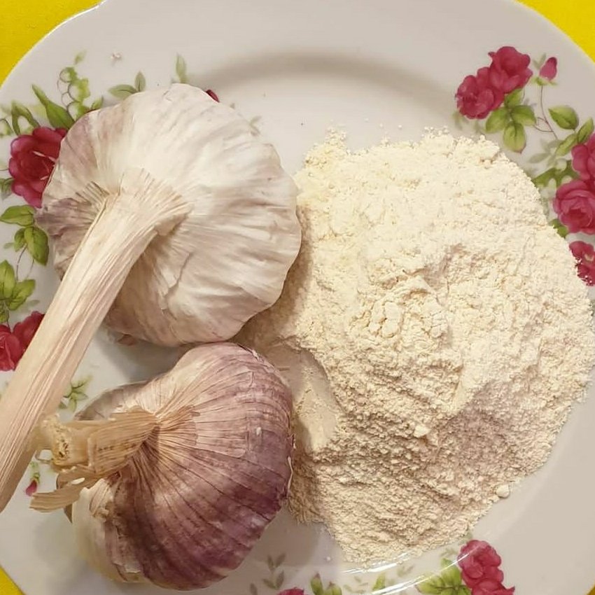 پودر سیر خانگی و طبیعی بدون هیچگونه افزودنی