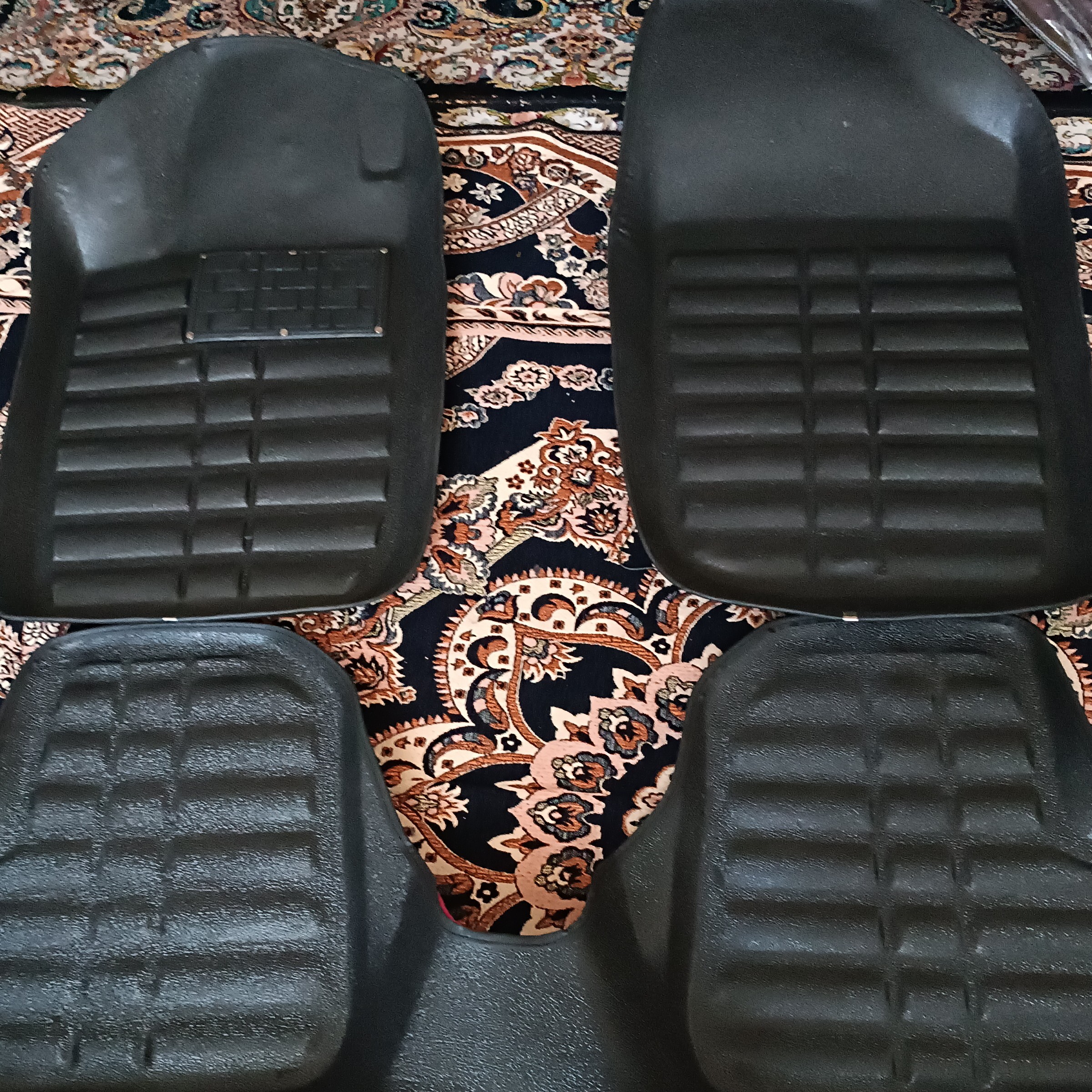 کفپوش سه بعدی پژوه206.207چرمی پشت نمدی با کیفیت باضمانت یکسال 