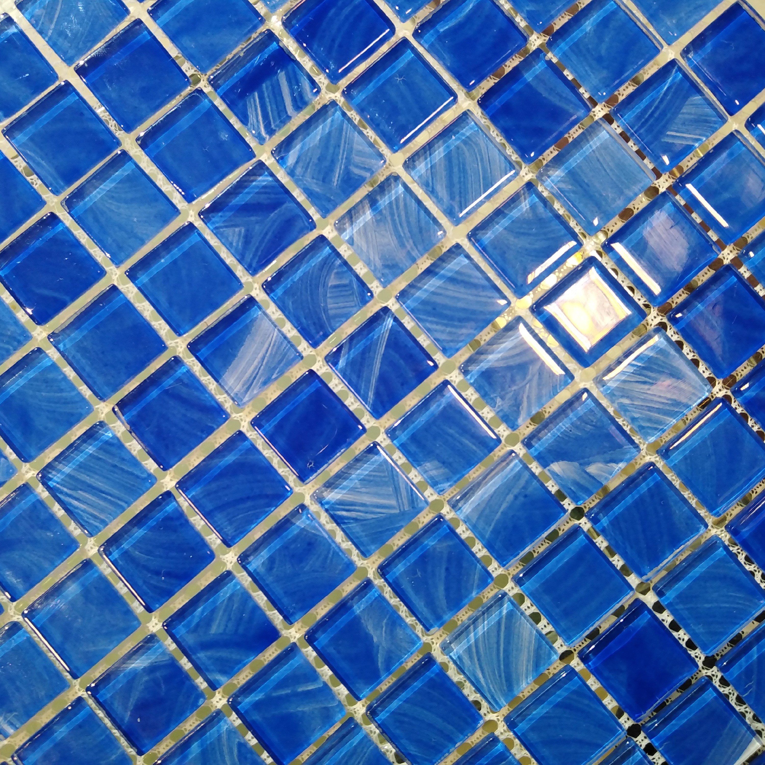 کاشی شیشه ای آبی استخری (تخفیف ویژه)