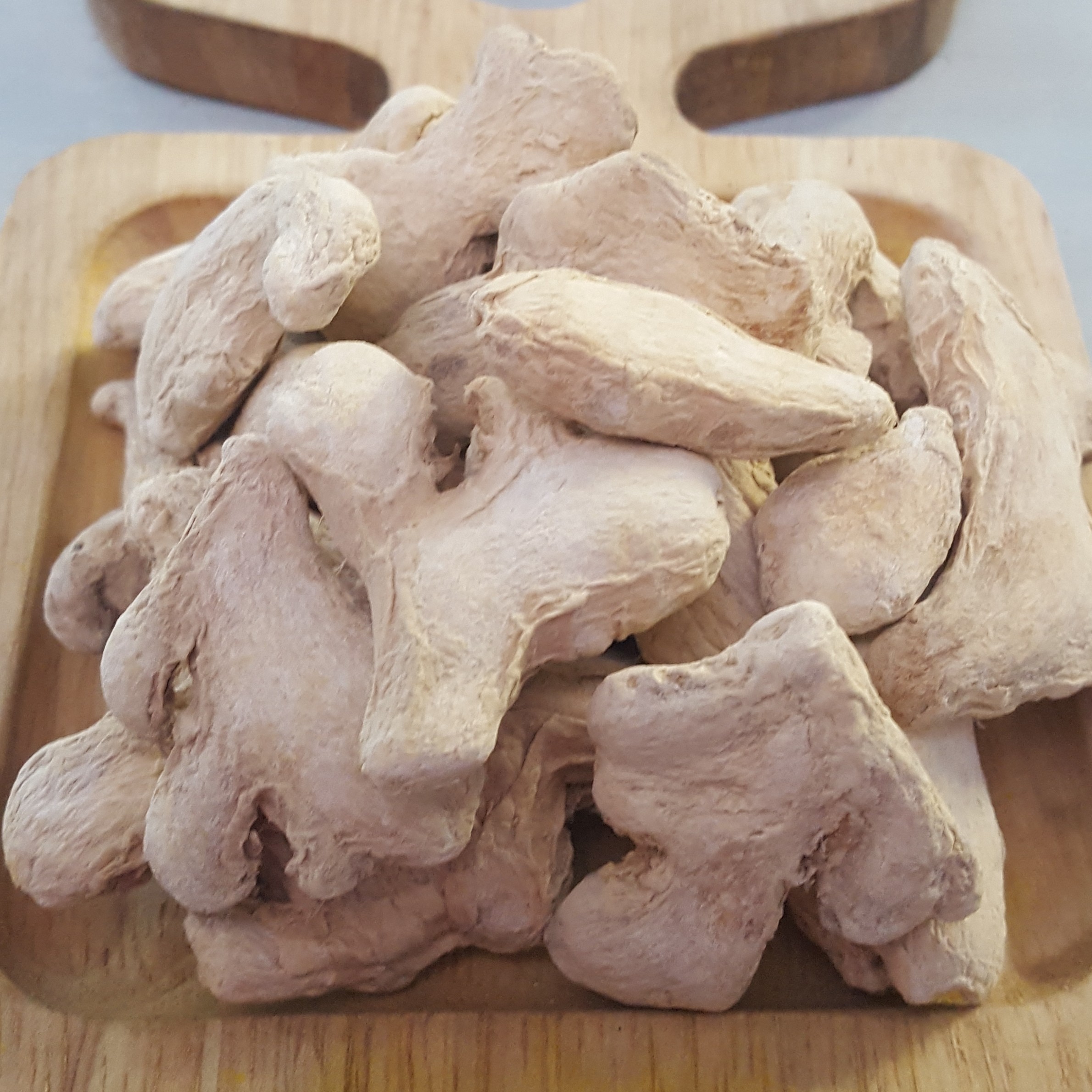 زنجبیل درجه یک 100 گرم 