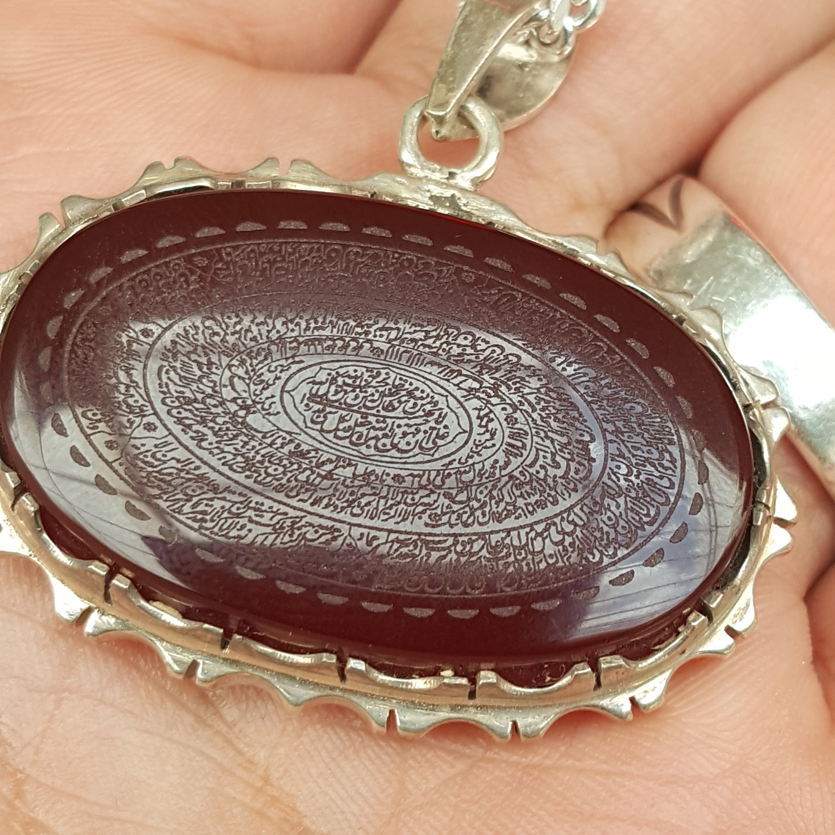 گردنبند     گردنبند اسپرت مردانه و زنانه                       نگین عقیق سرخ 