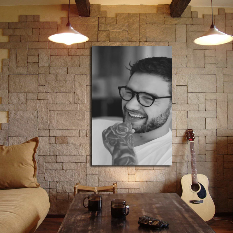 تابلو شاسی مدل لیام پین کد 28 | دنیای قاب