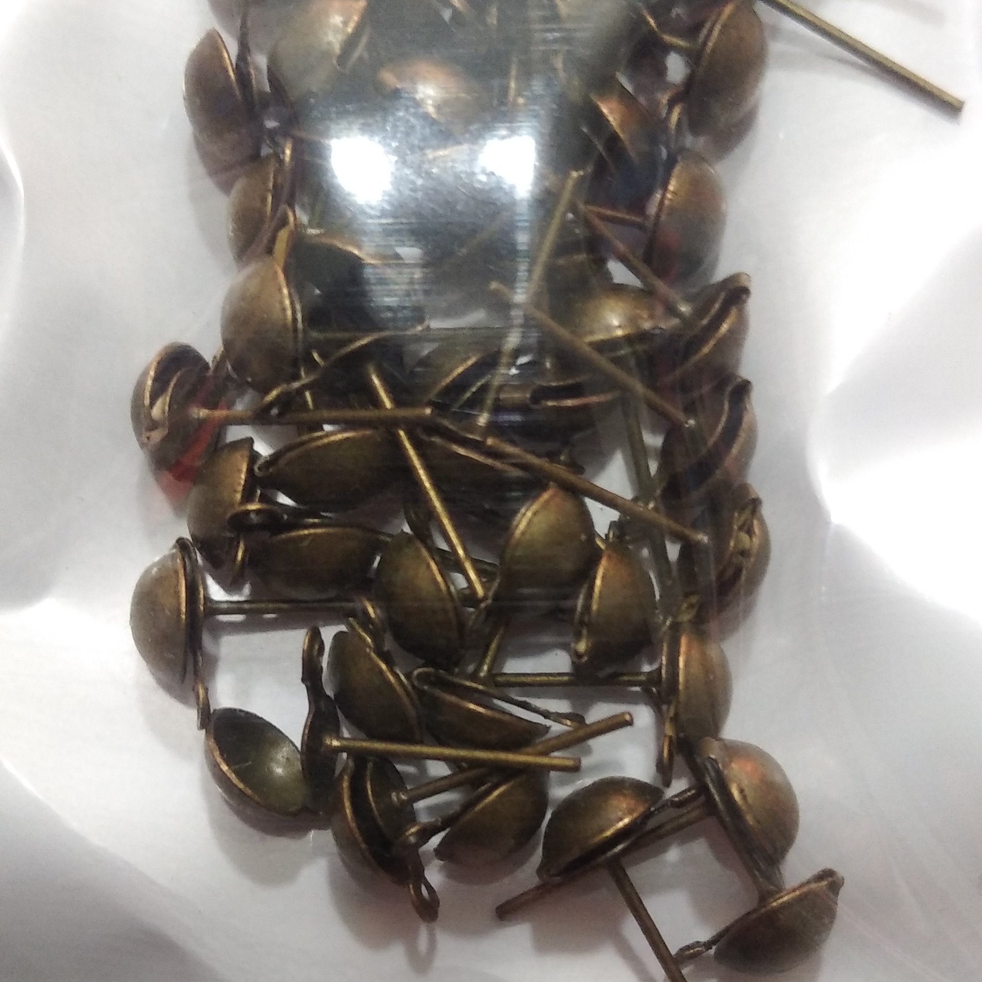 گوشواره میخی 1 بسته 10 گرمی ب انتخاب رنگ شما