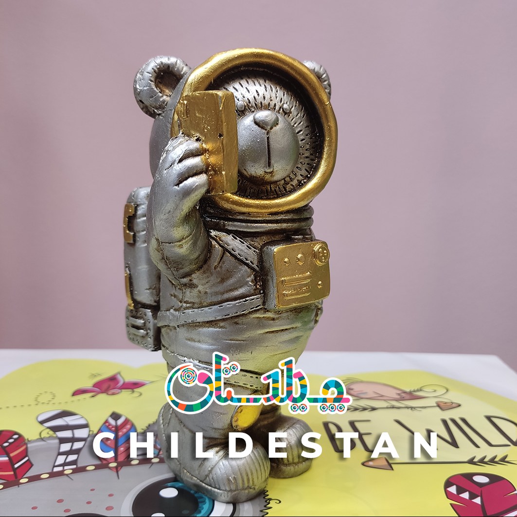 مجسمه دکوری پلی استر طرح خرس فضا نورد 2  - ارتفاع 17