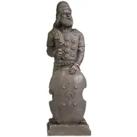مجسمه تندیس و پیکره شهریار مدل تندیس بابک خرمدین کد M240-2 سایز کوچک