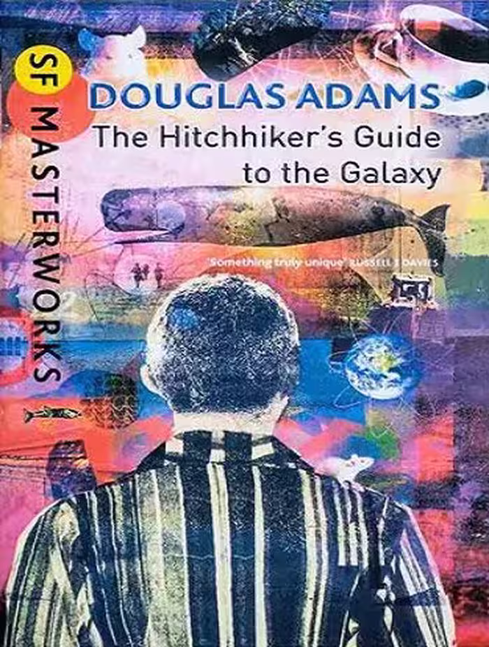 The Hitchhikers Guide to the Galaxy کتاب راهنمای کهکشان برای اتواستاپ زن ها