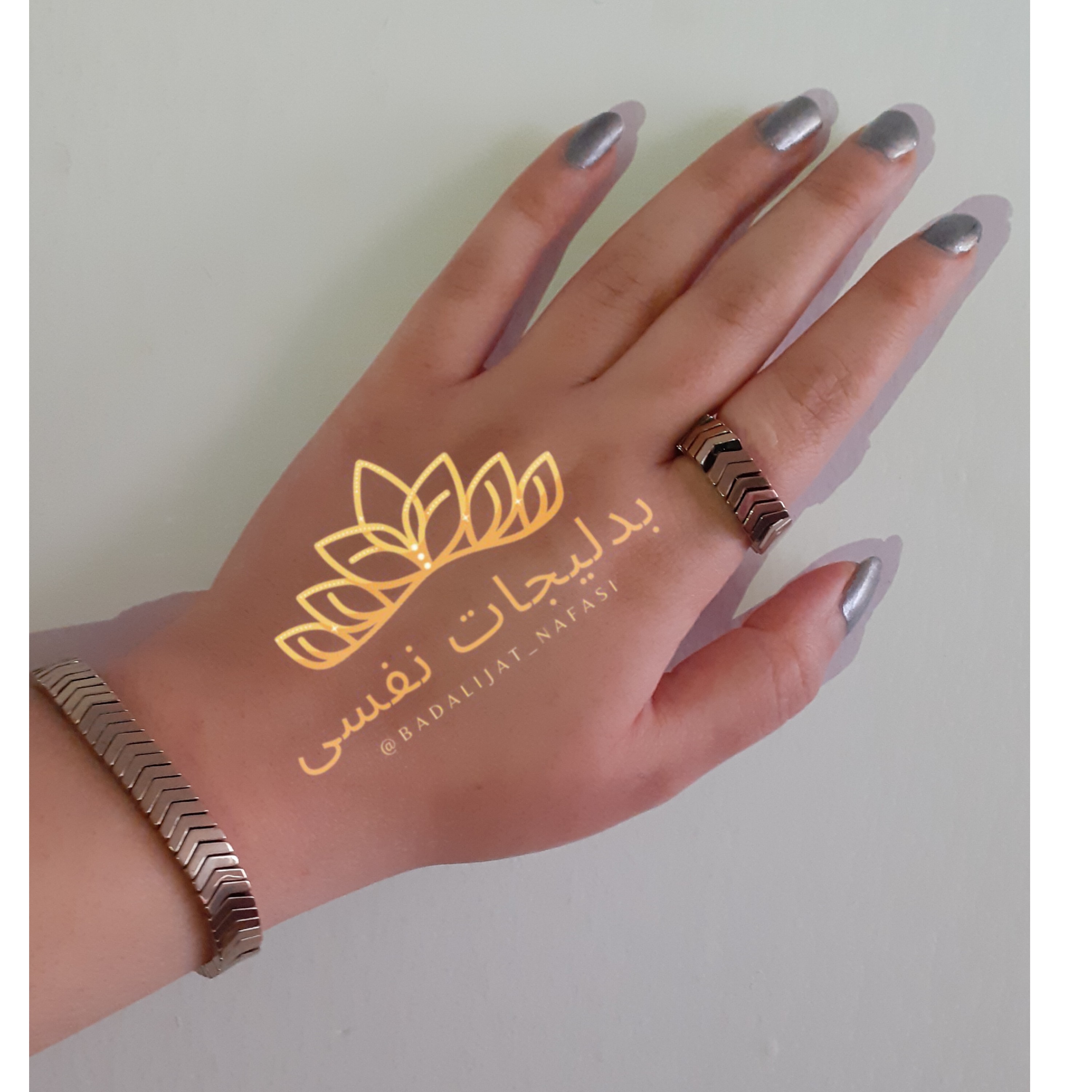 دستبند وانگشتر سنگ حدید مدل فلش رنگ ثابت و بسیار سبک و ضد حساسیت 