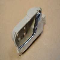 دستگيره داخلي درب جلوراست ام وی ام 315 قدیم چین یدک مرکزی - خرید لوازم یدکی خودروهای چینی - لوازم یدکی خودروهای کره ای - لوازم یدکی خودروهای ژاپنی - کف قیمت بازار - ارسال سریع به سراسر ایران