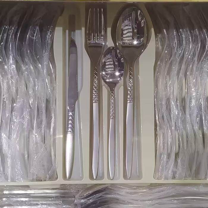 قاشق و چنگال آژاکس