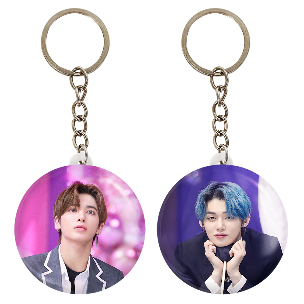 جاکلیدی خندالو مدل یونجون و تهیون گروه تی اکس تی کد 1183011834 مجموعه 2 عددی