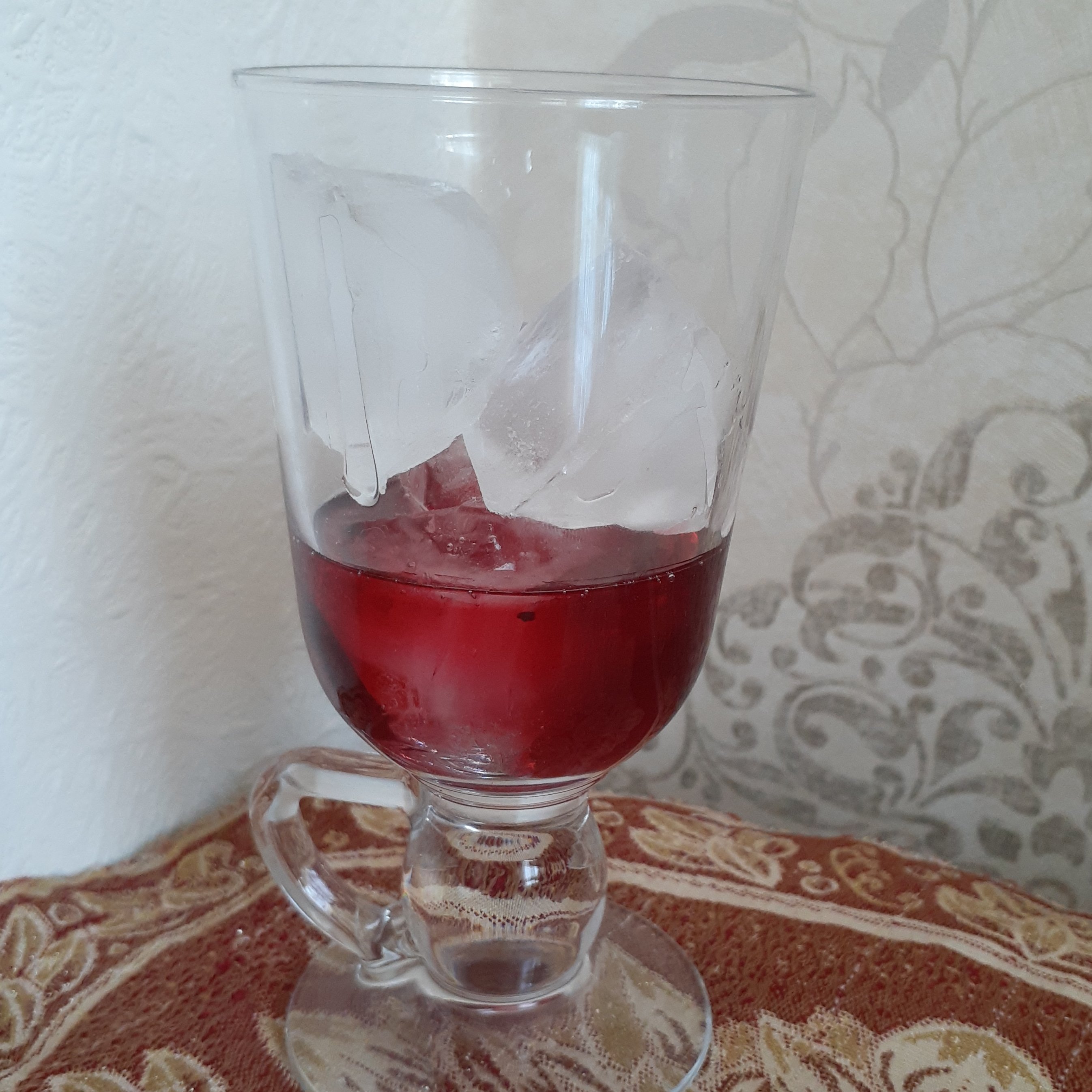 شربت آلبالو (1لیتری)