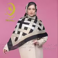 روسری   نخ ابریشم   گارزا  لنا  مجلسی  ارسال رایگان  بسیار شیک      دور دست  دوز      قواره بزرگ    140 در8 رنگ