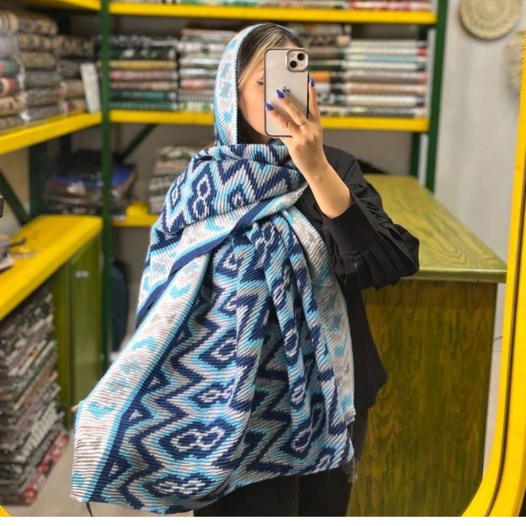 شال پلیسه منگوله دار 