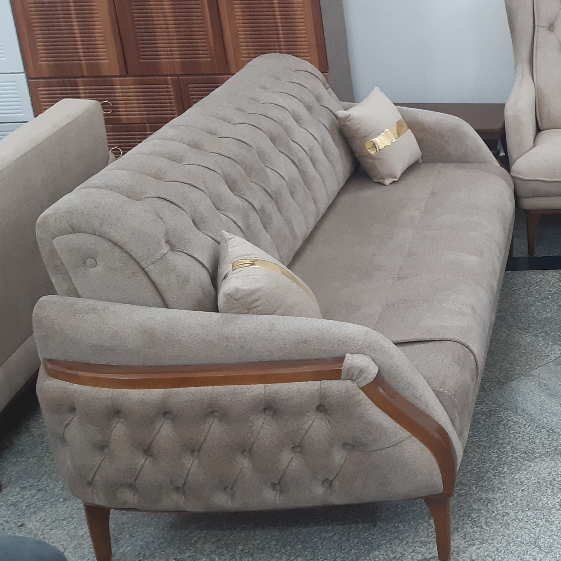 مدل مبل راحتی لیندا مکانیزم تختشو 8 نفره تعداد نشیمن 2عدد تک نفره 2عدد 3نفره
