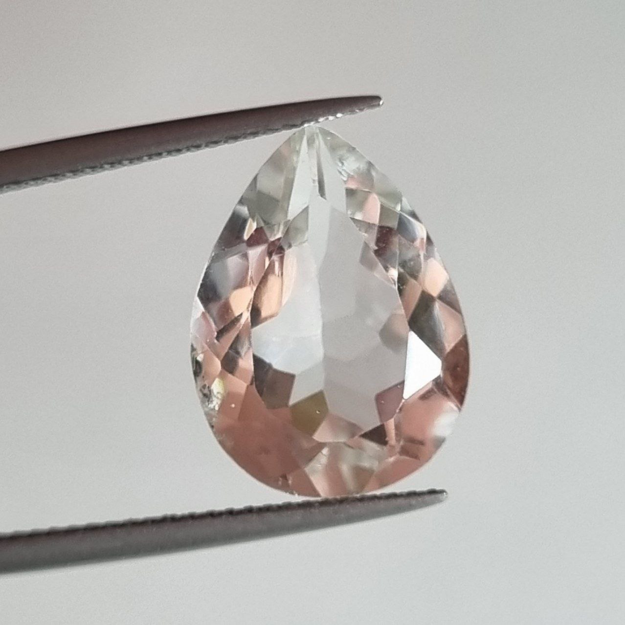 نگین کریستال کوارتز اشکی شفاف برزیلی 8161