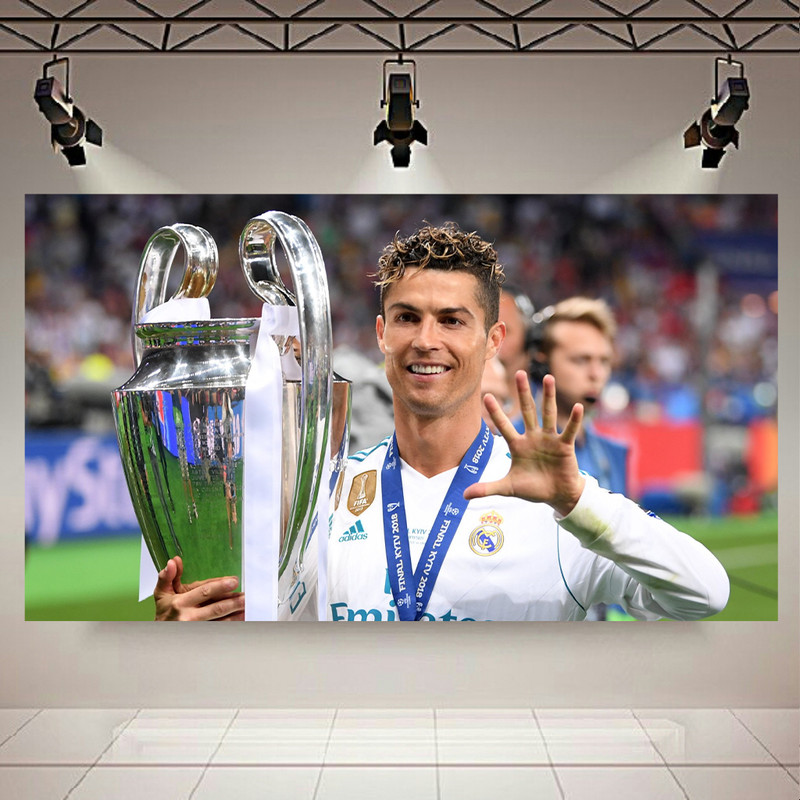 تابلو شاسی طرح فوتبال مدل کریستیانو رونالدو کد AR2390 | دنیای قاب