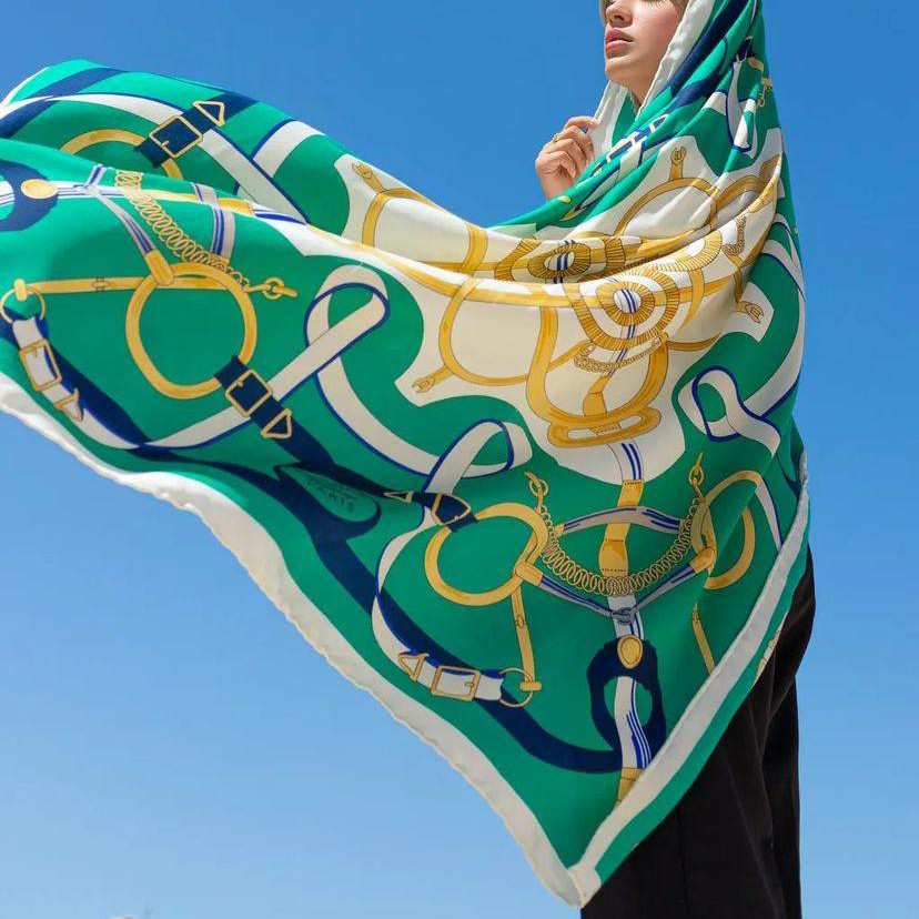 روسری رنگ سبز طرح حلقه