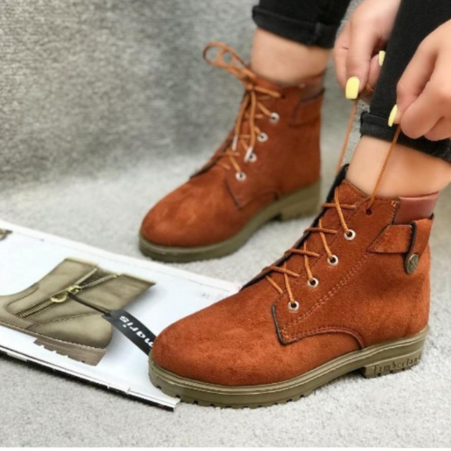 نیم بوت زنانه تیمبرلند قهوه ای سایز 37 تا 40 (لطفا قبل از ثبت سفارش موجودی بگیرید.)