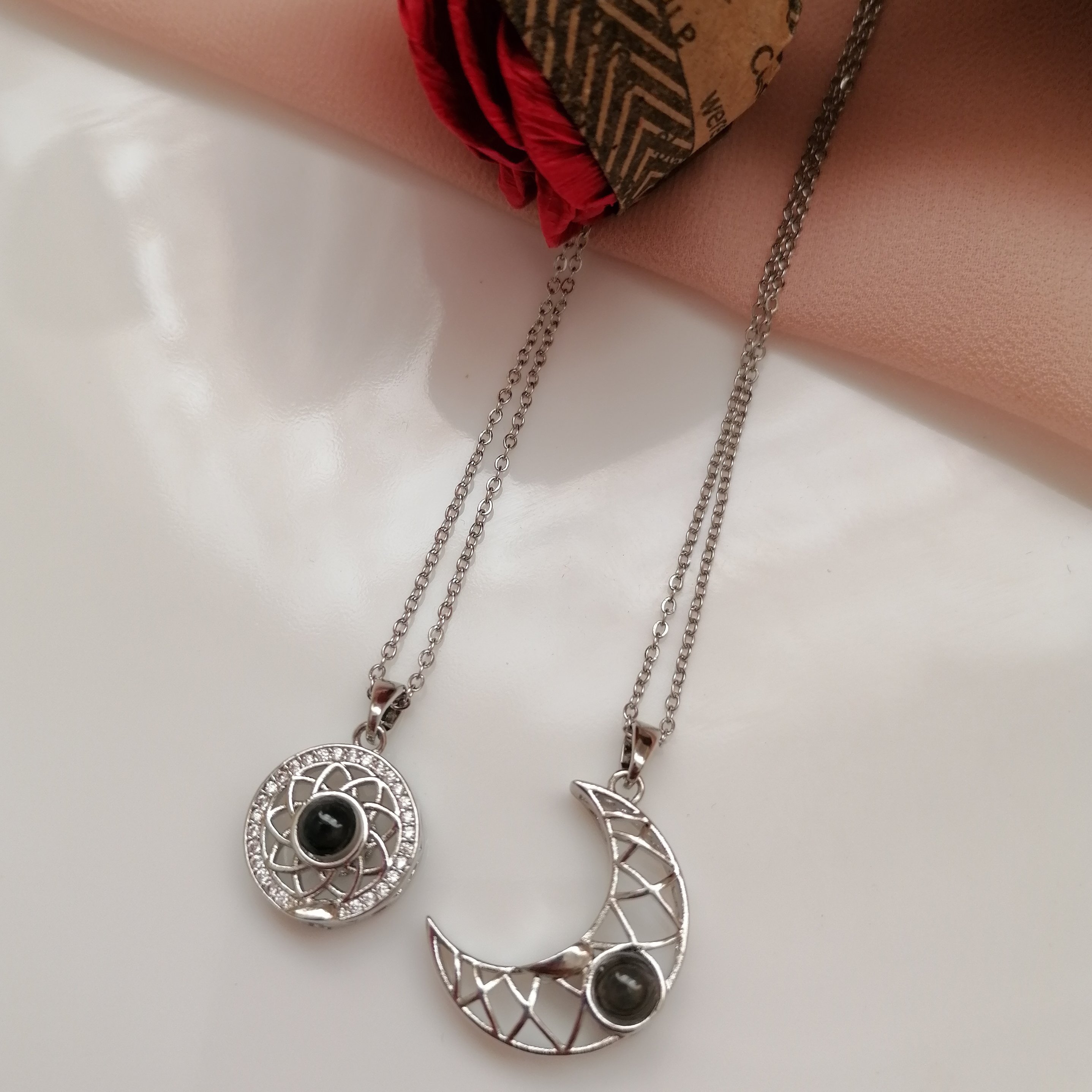 گردنبند ست مهروماه به صدزبان دوستت دارم