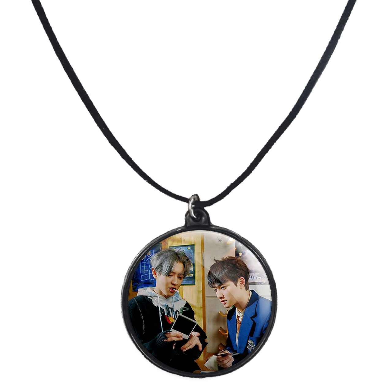 گردنبند پرمانه طرح exo کد pmb.13965 مدل دو طرفه