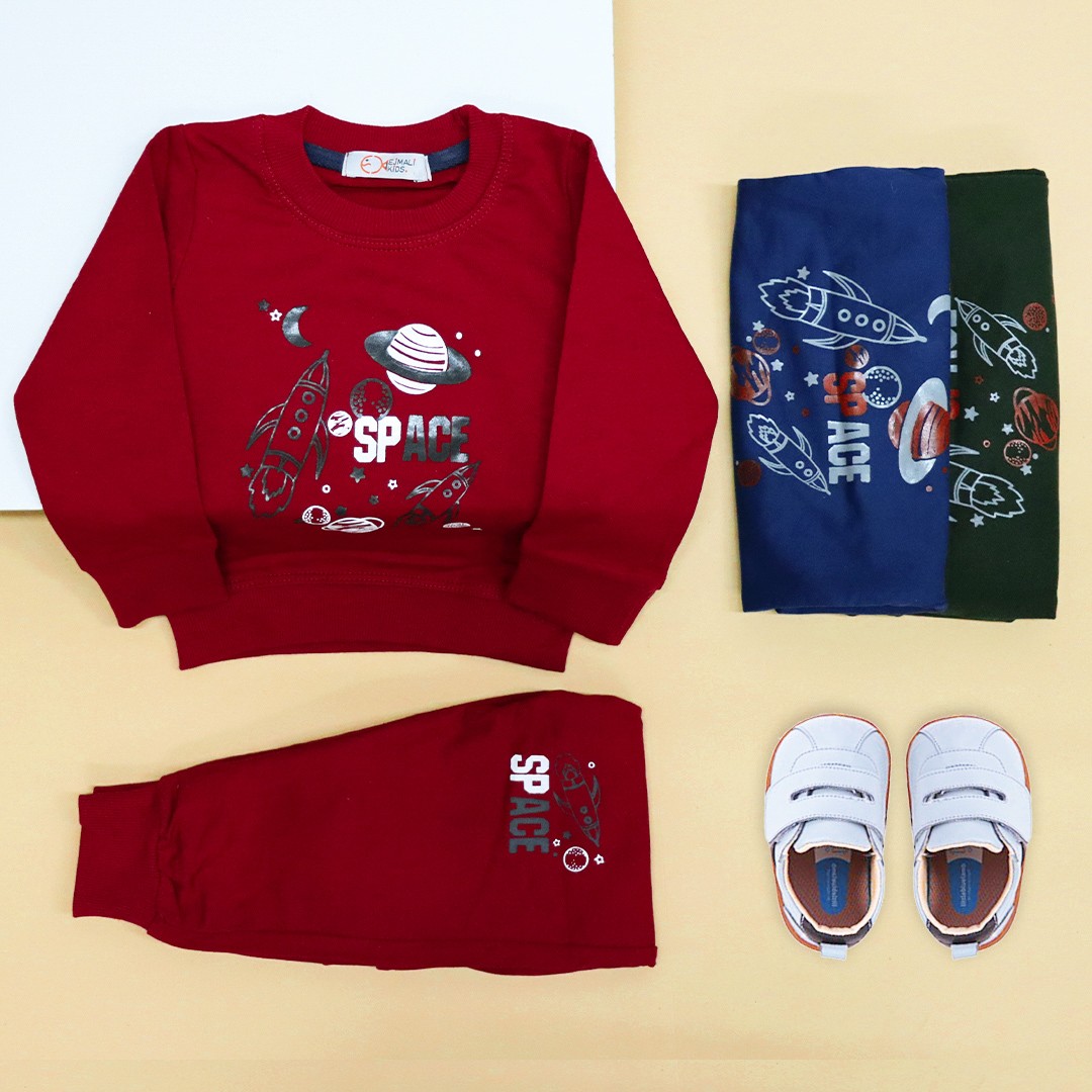 بلوز شلوار پسرانه آستین بلند طرح فضانورد جنس نخ پنبه  در  رنگ بندی متنوع 