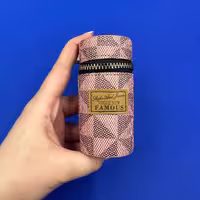 کیف آرایشی استوانه ای ربان دار فیمس