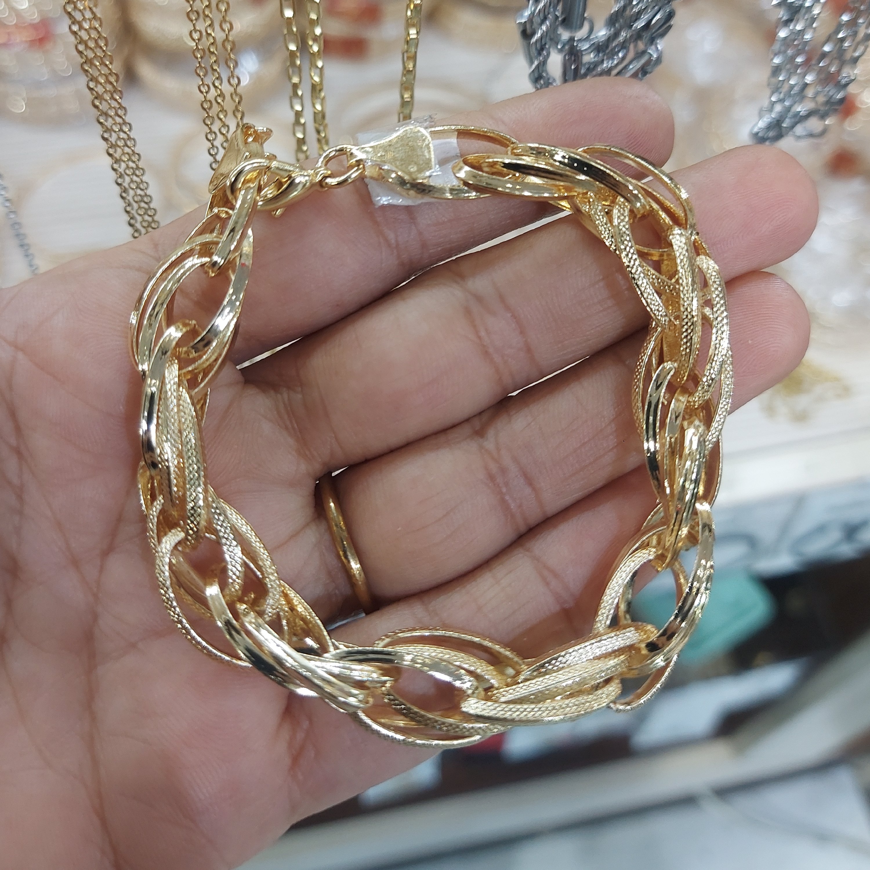 دستبندطنابی  