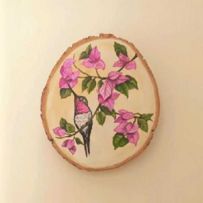 نقاشی روی چوب طرح مرغ زمزمه‌گر